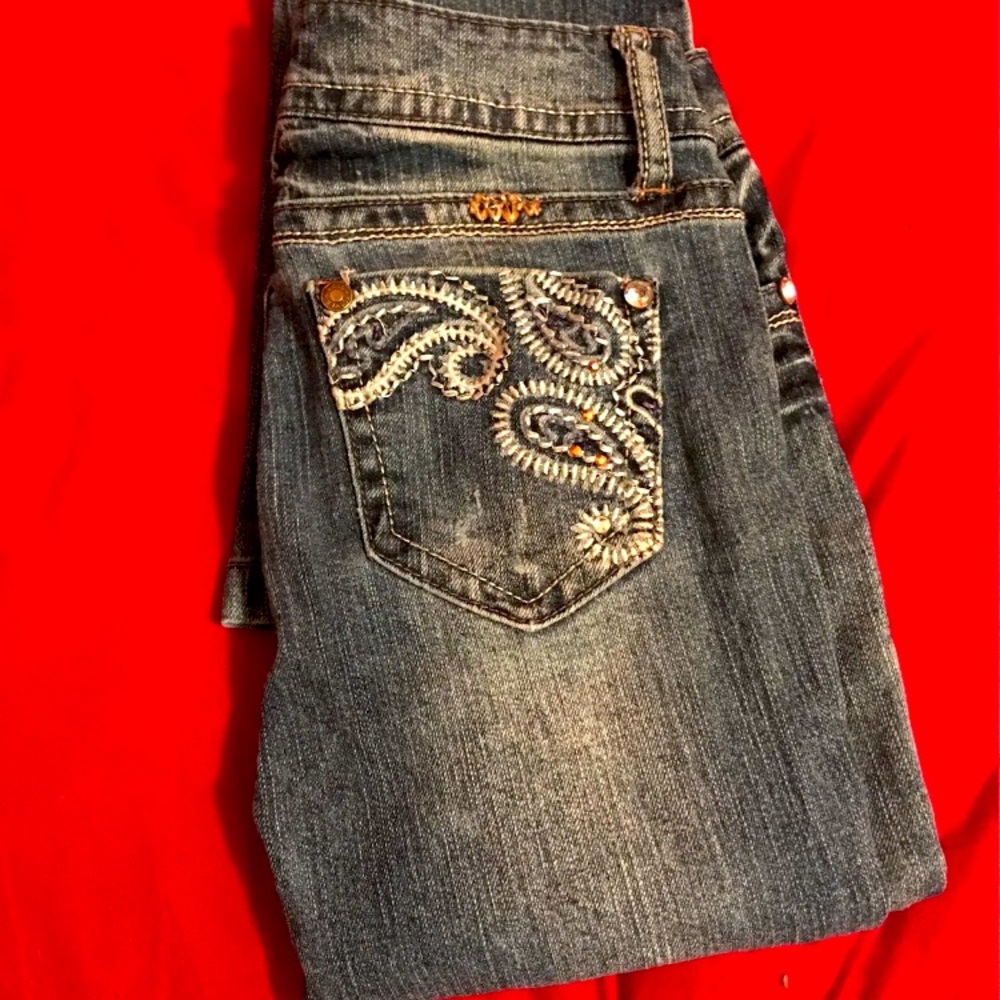 Juniors hot kiss jeans